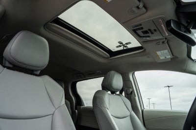 2022 Toyota Sienna XLE 8 Passenger
