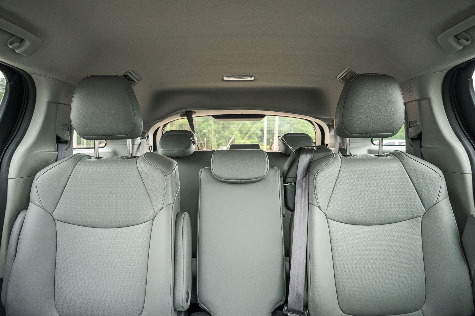 2022 Toyota Sienna XLE 8 Passenger