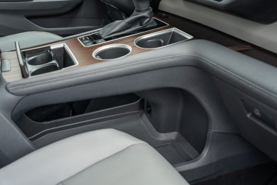 2022 Toyota Sienna XLE 8 Passenger