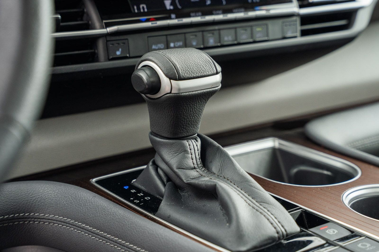2022 Toyota Sienna XLE 8 Passenger