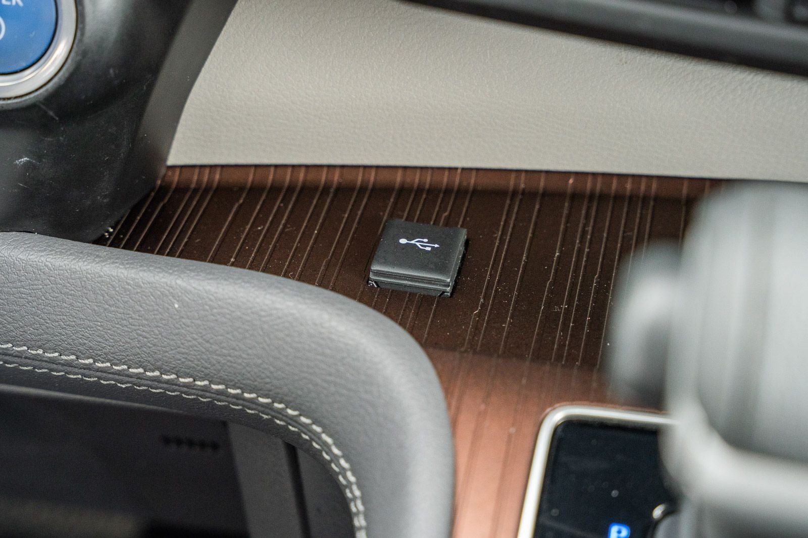 2022 Toyota Sienna XLE 8 Passenger