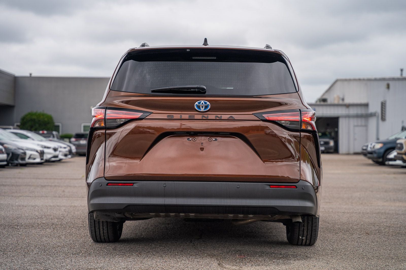 2022 Toyota Sienna XLE 8 Passenger