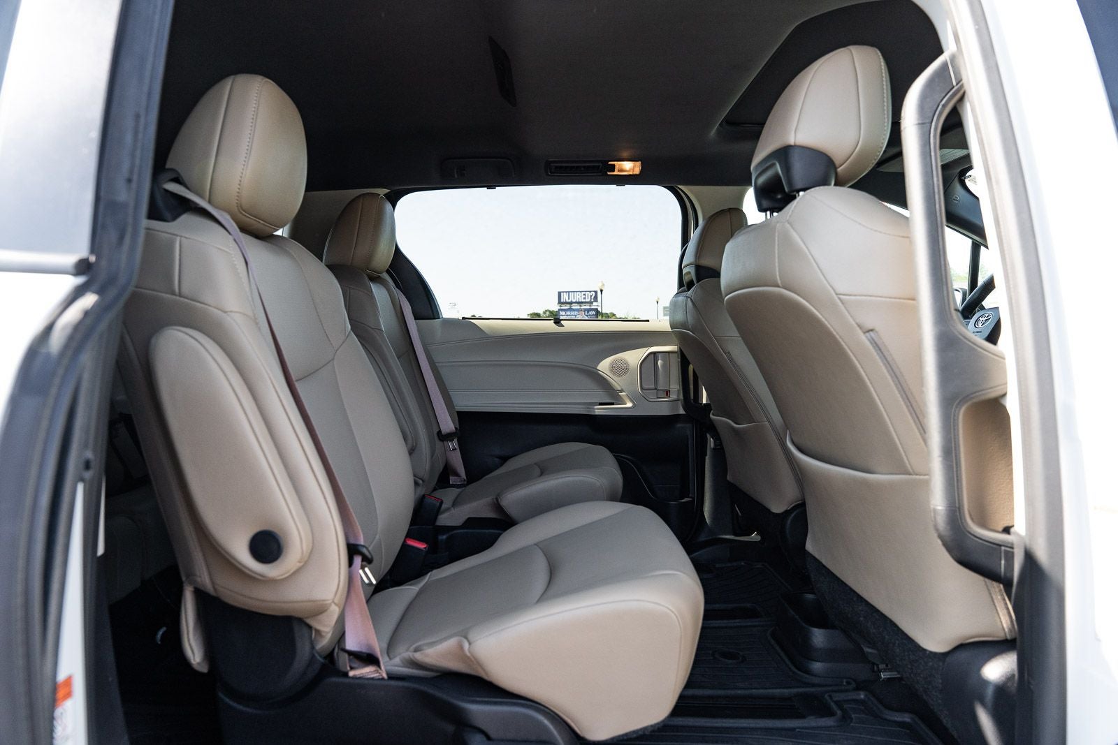 2022 Toyota Sienna XLE 7 Passenger