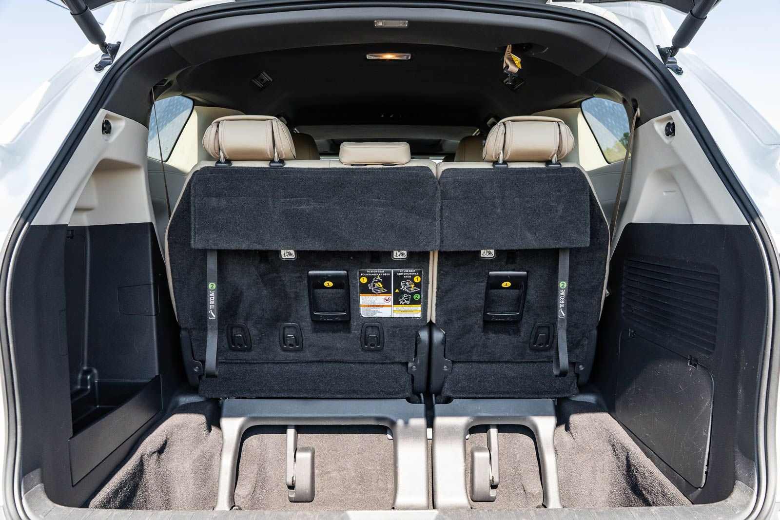 2022 Toyota Sienna XLE 7 Passenger