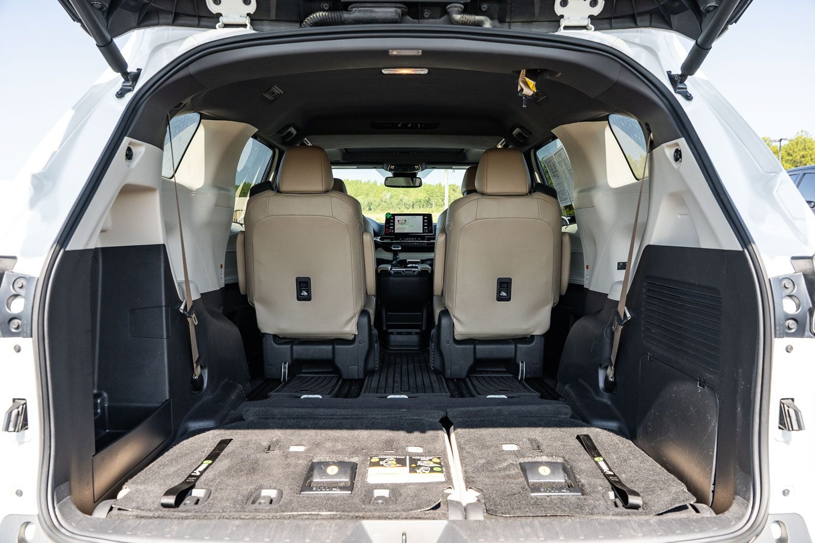 2022 Toyota Sienna XLE 7 Passenger