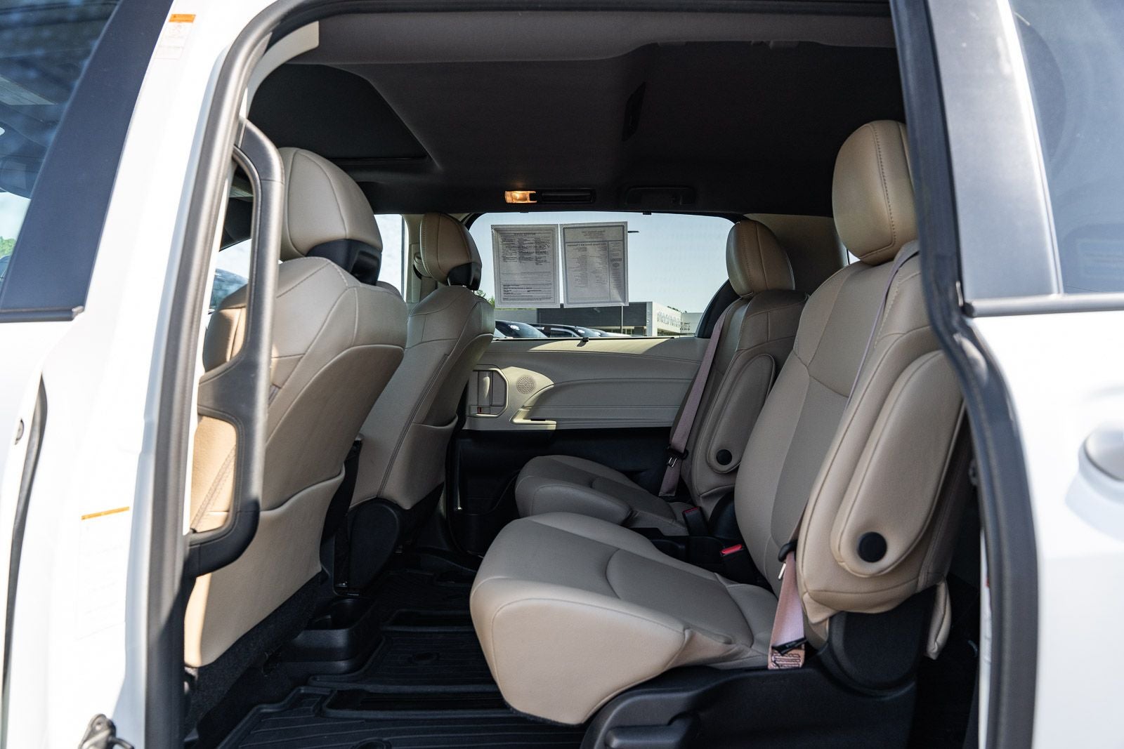 2022 Toyota Sienna XLE 7 Passenger