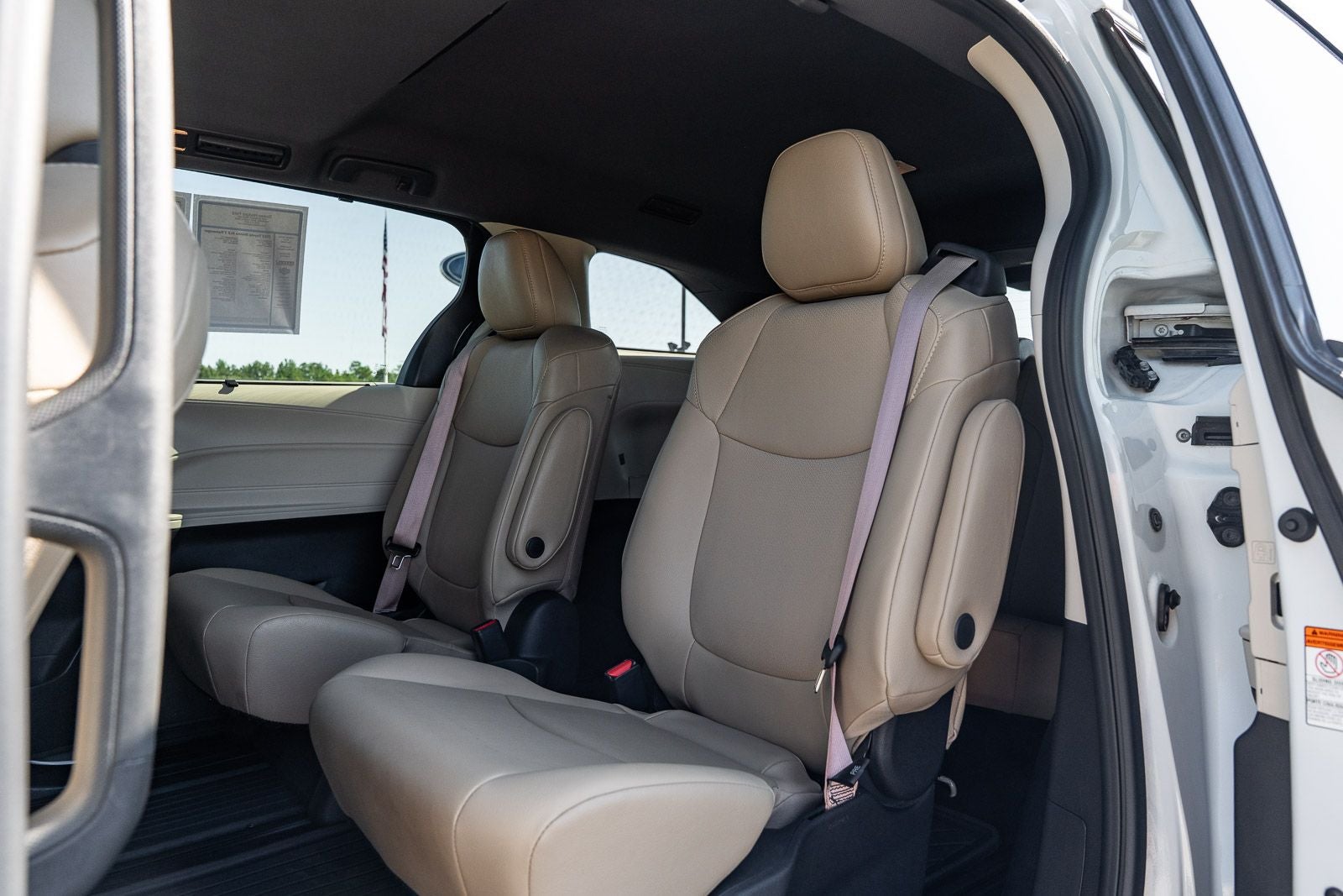 2022 Toyota Sienna XLE 7 Passenger