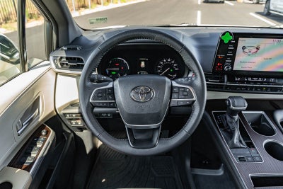 2022 Toyota Sienna XLE 7 Passenger