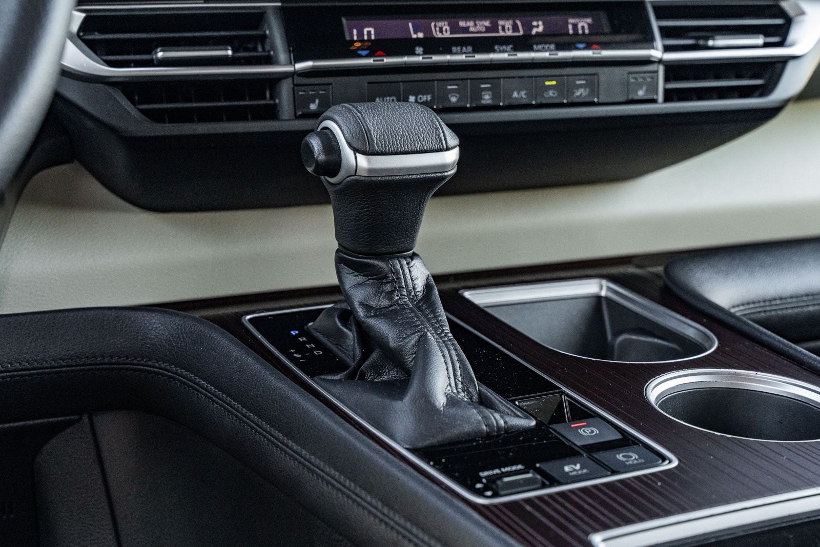 2022 Toyota Sienna XLE 7 Passenger