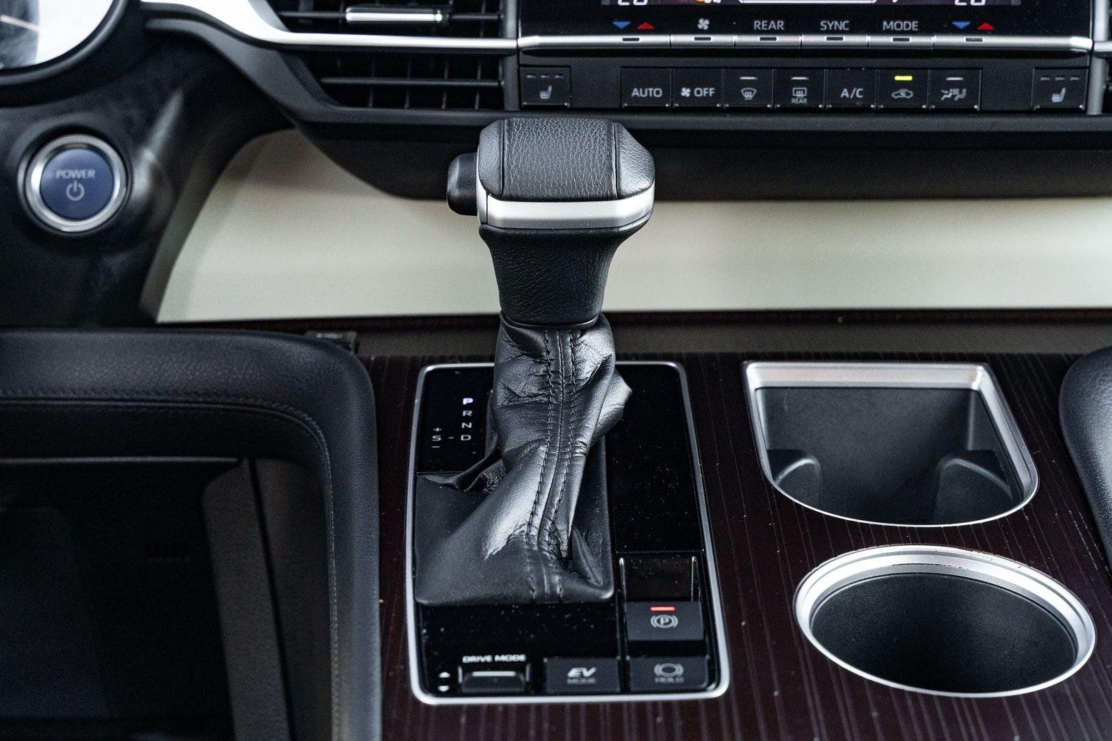 2022 Toyota Sienna XLE 7 Passenger