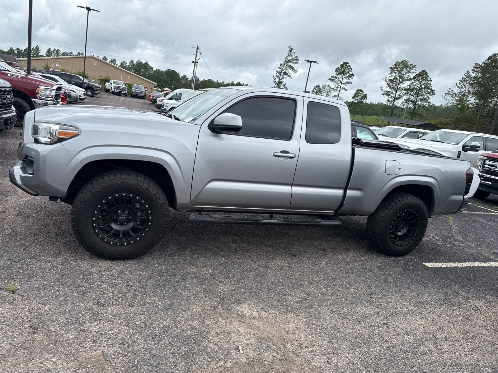 2017 Toyota Tacoma SR5