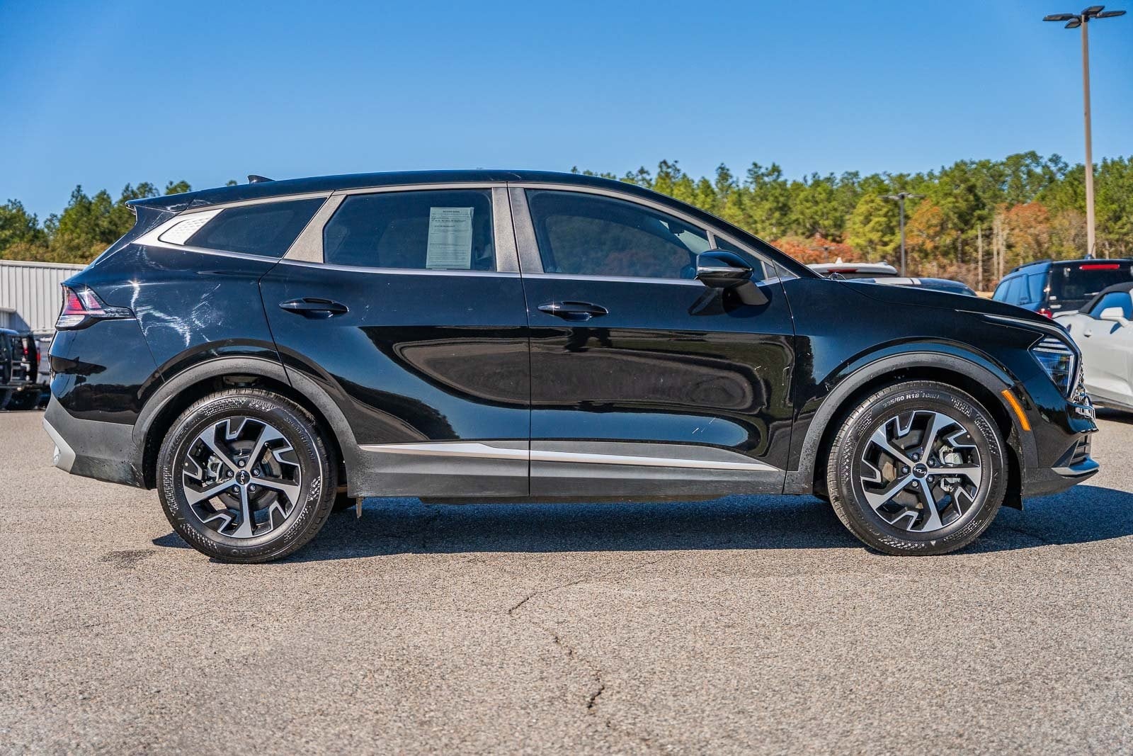 2025 Kia Sportage EX