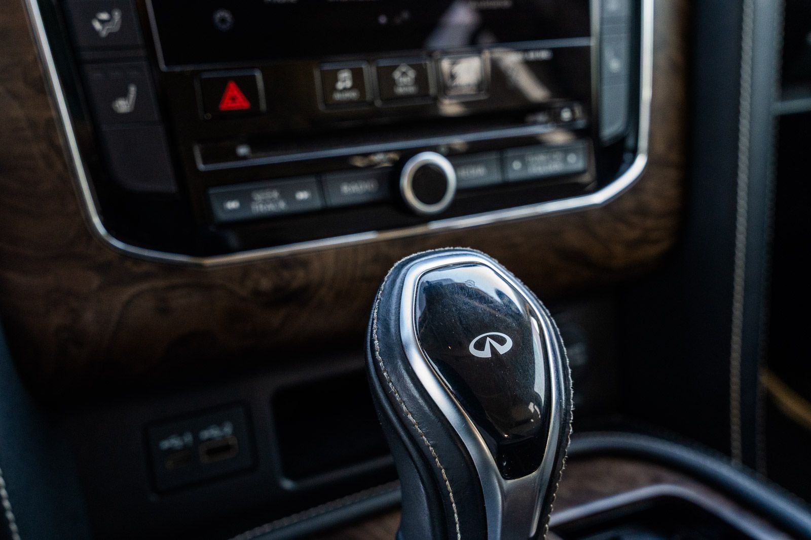 2021 INFINITI QX80 Premium Select