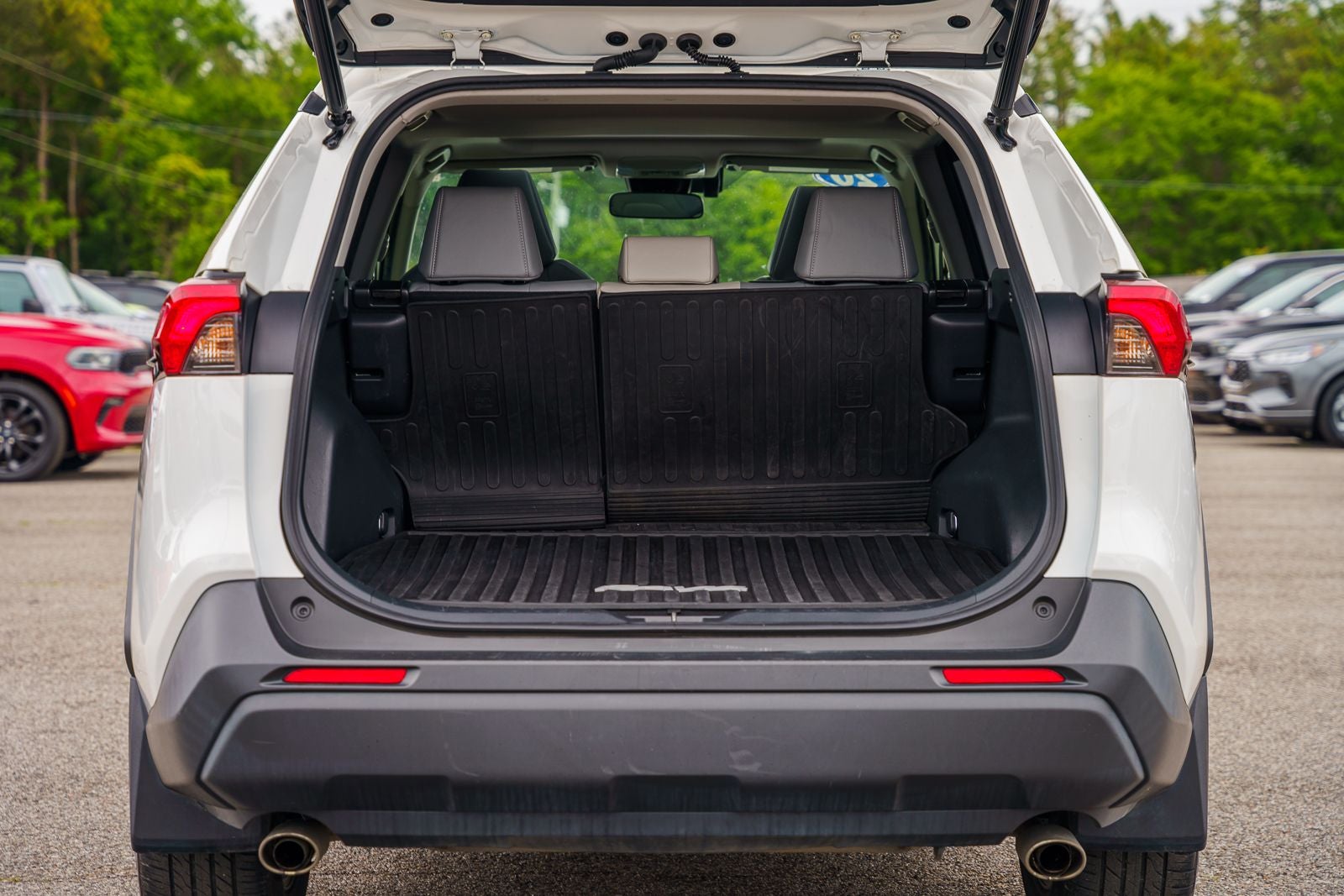 2020 Toyota RAV4 XLE Premium