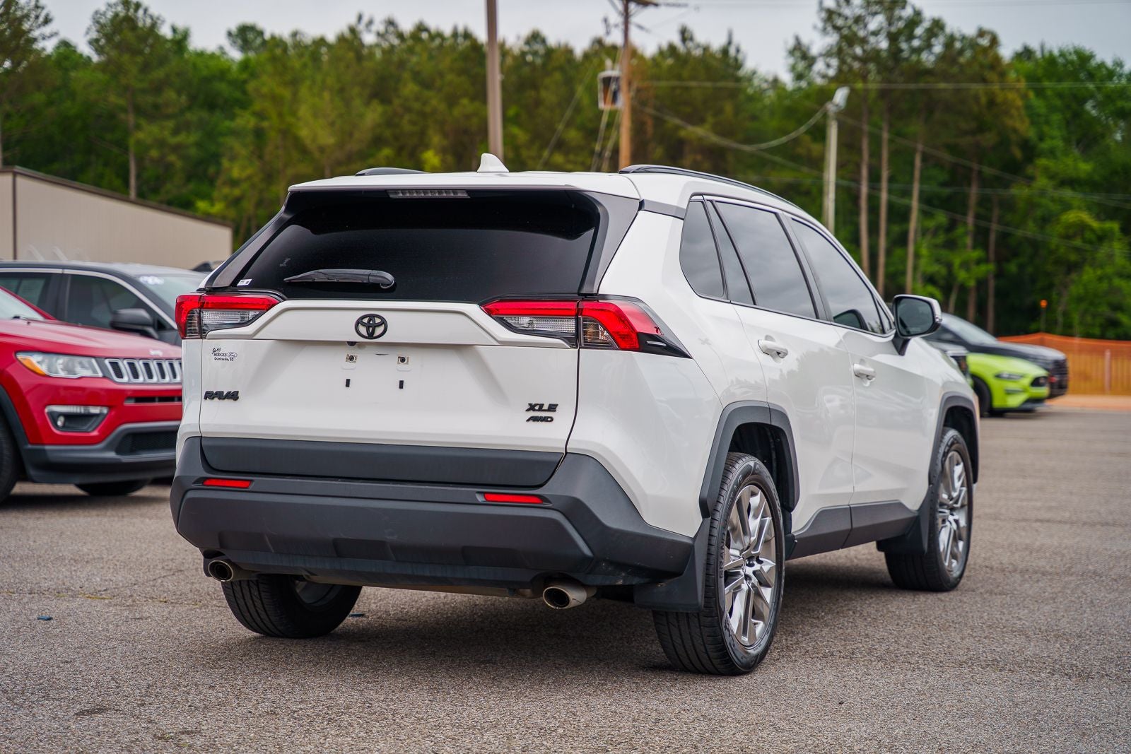 2020 Toyota RAV4 XLE Premium