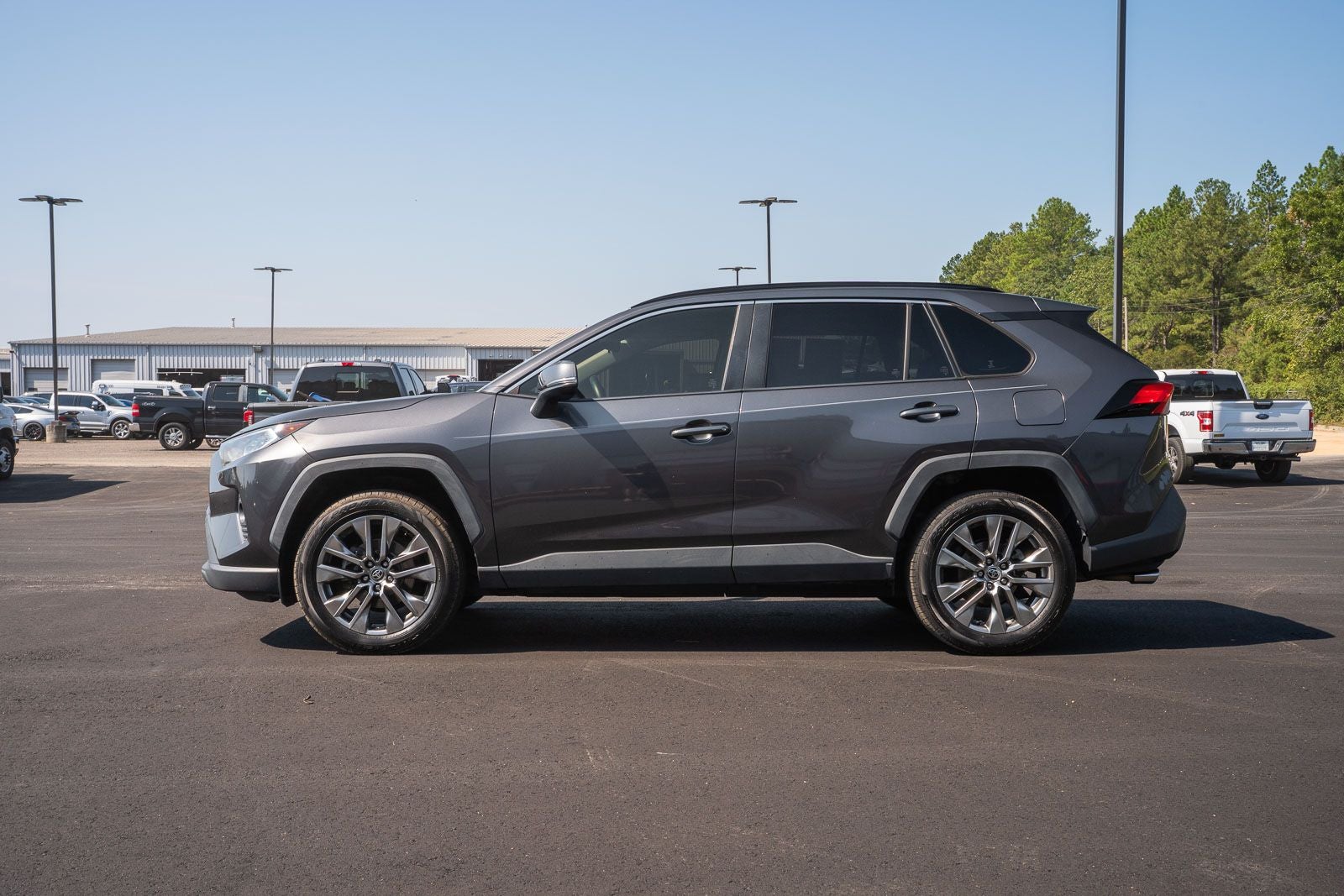 2020 Toyota RAV4 XLE Premium