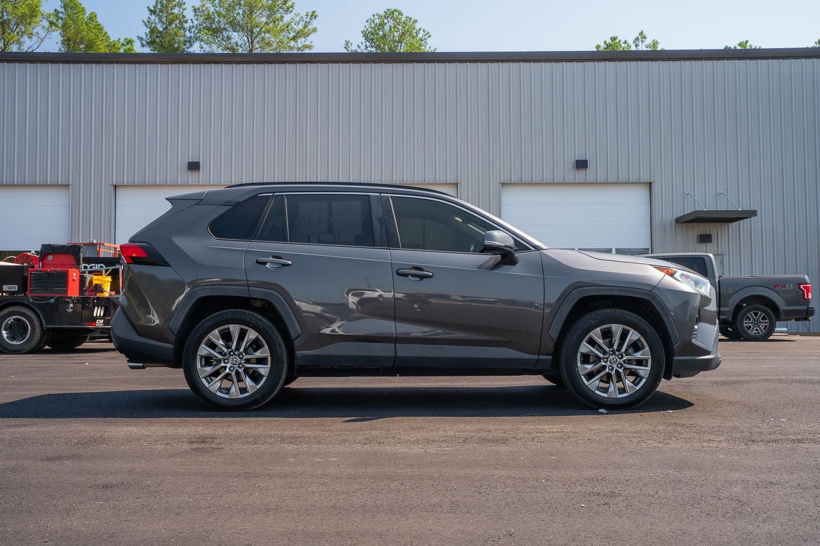 2020 Toyota RAV4 XLE Premium