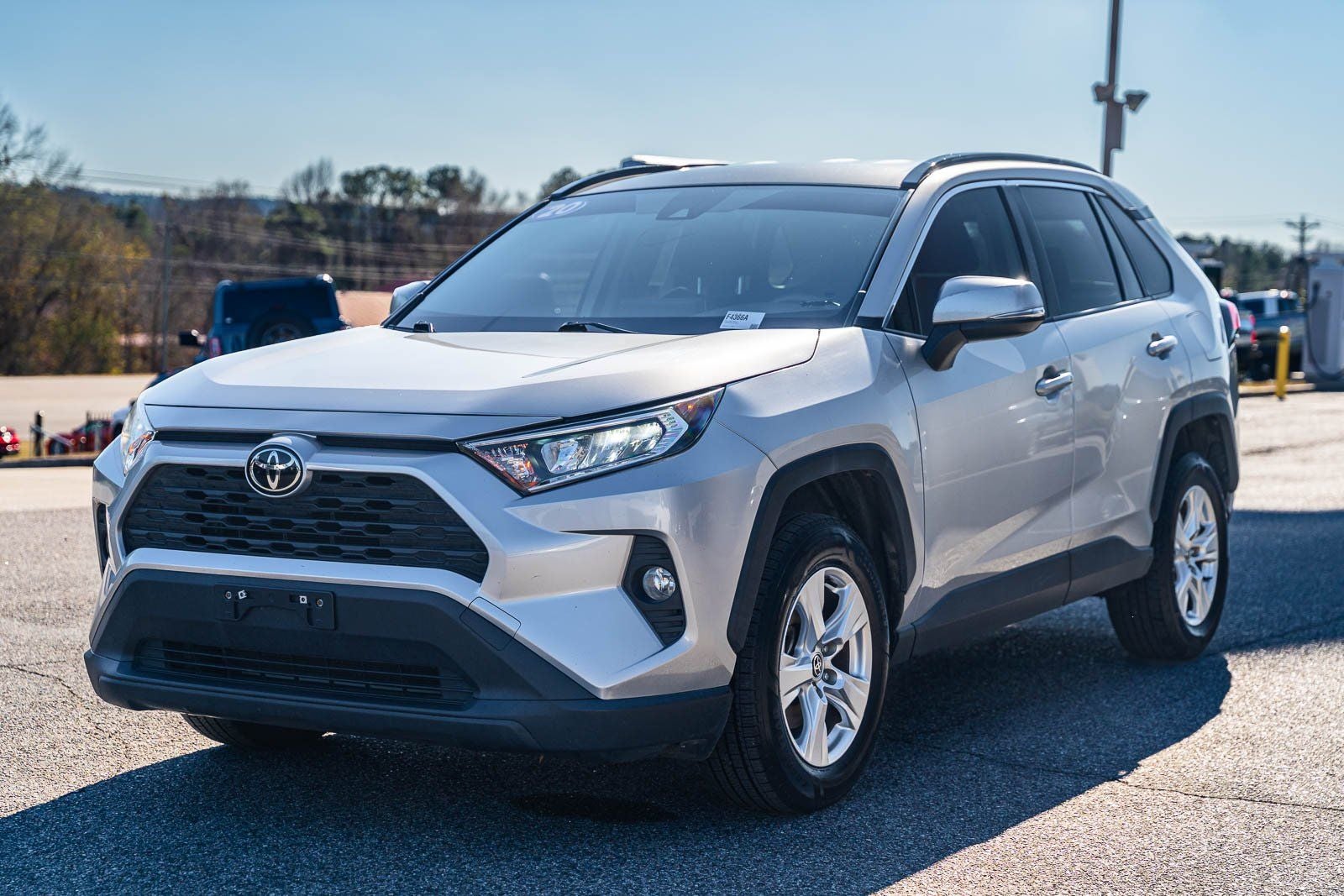2020 Toyota RAV4 XLE