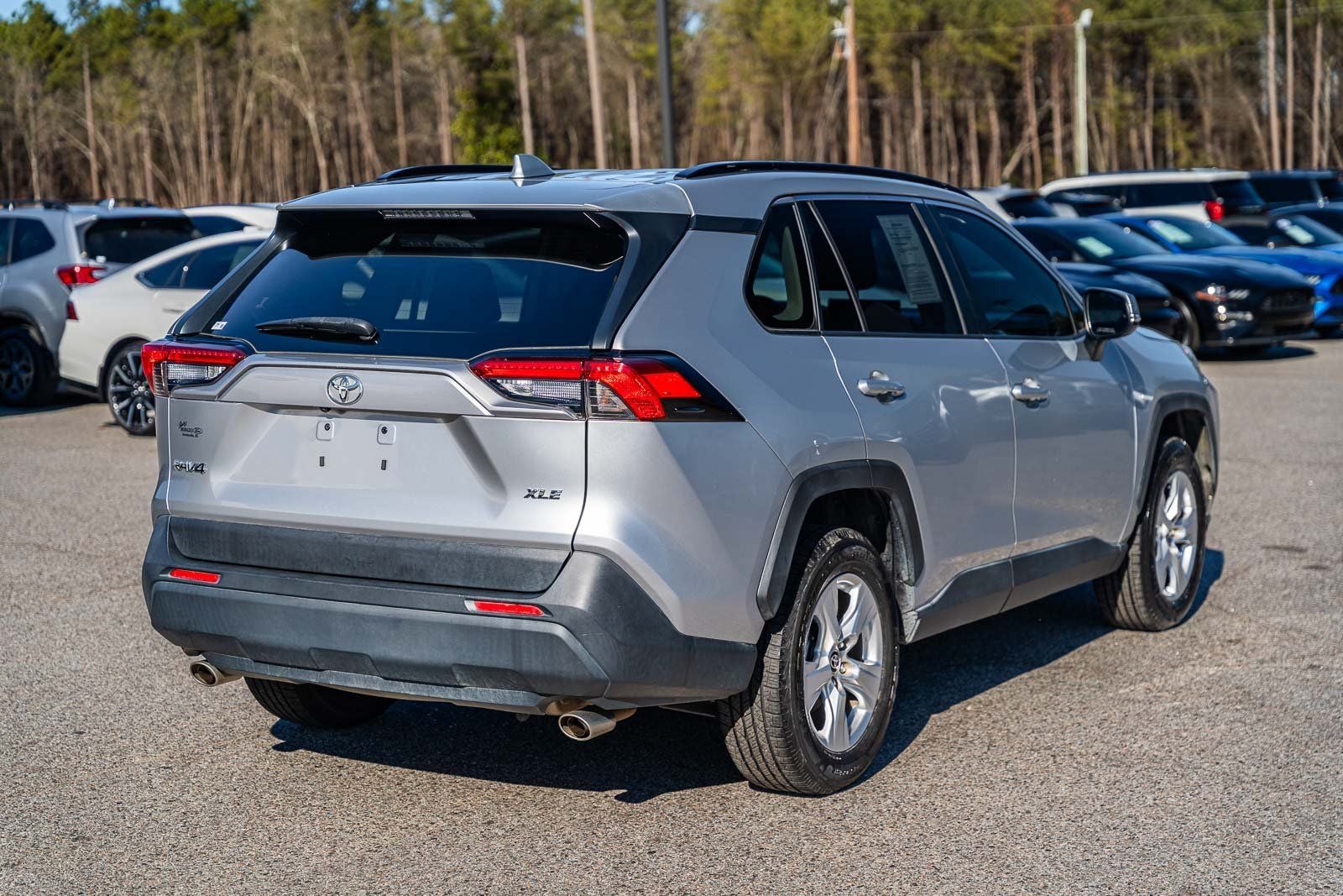 2020 Toyota RAV4 XLE