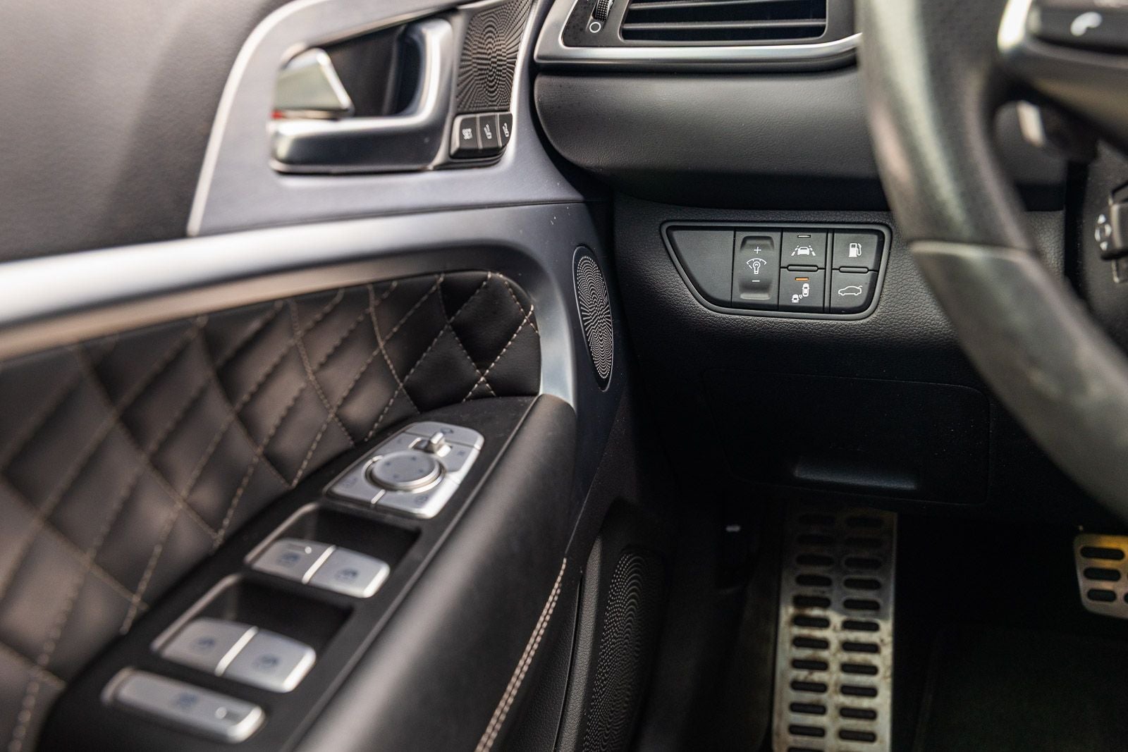 2019 Genesis G70 3.3T Advanced