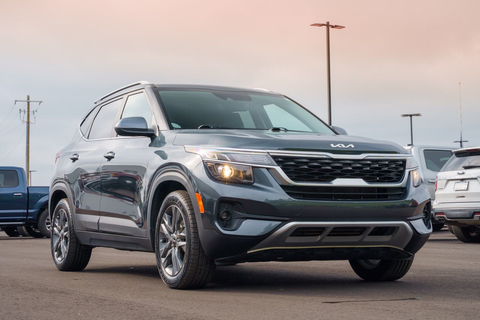 2023 Kia Seltos S