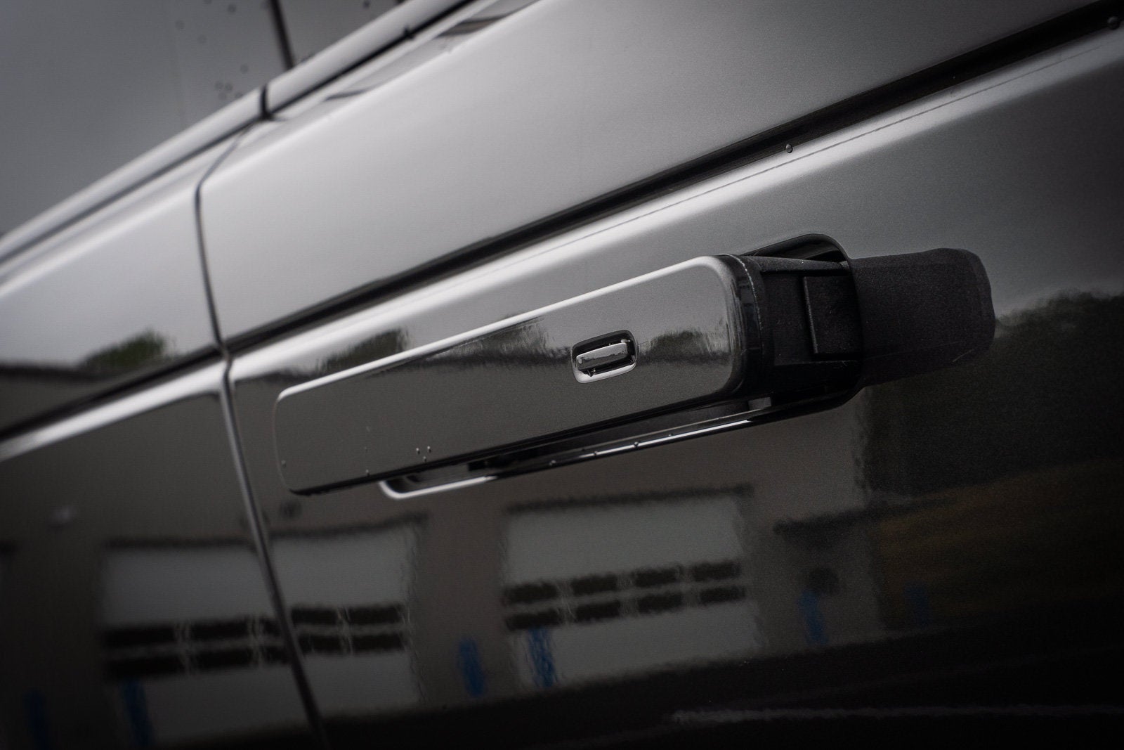 2023 Land Rover Range Rover Velar R-Dynamic S