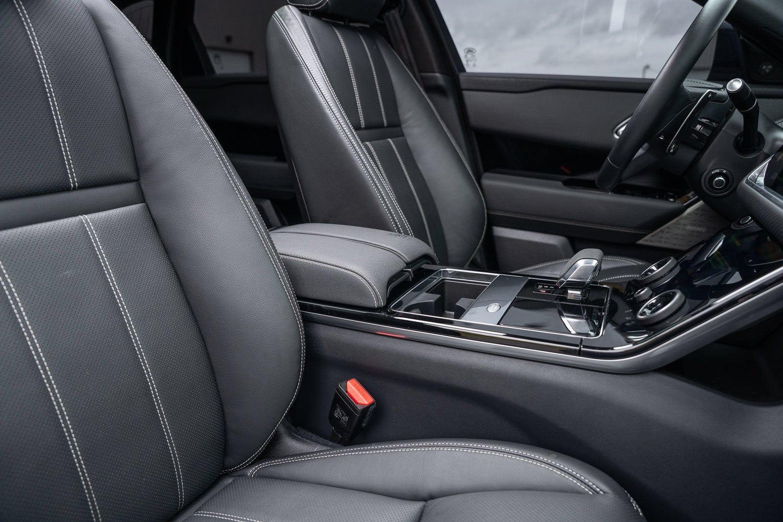 2023 Land Rover Range Rover Velar R-Dynamic S