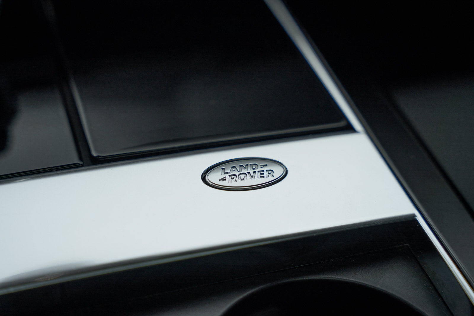 2023 Land Rover Range Rover Velar R-Dynamic S