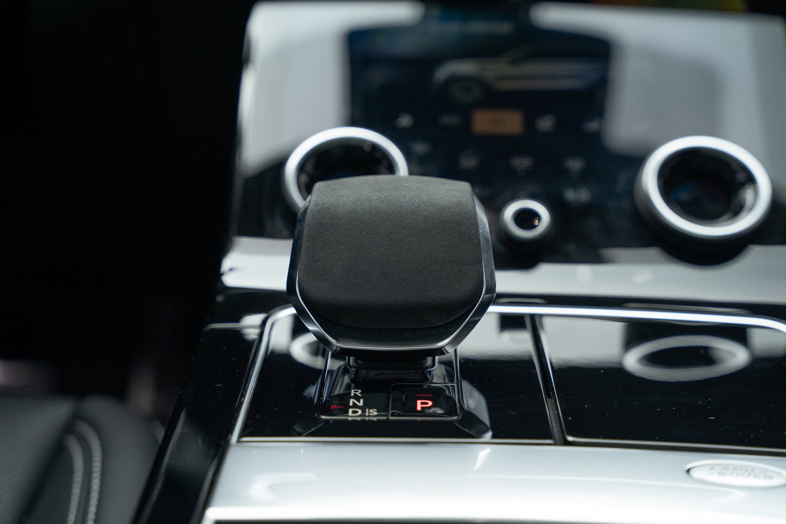 2023 Land Rover Range Rover Velar R-Dynamic S